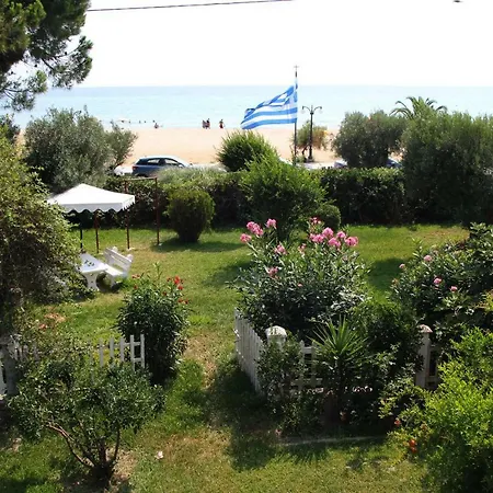 Marina's * Nea Moudania