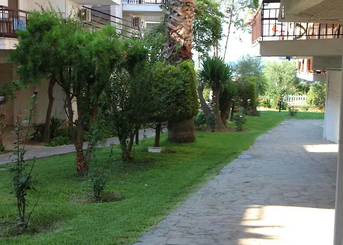 Marina's * Nea Moudania