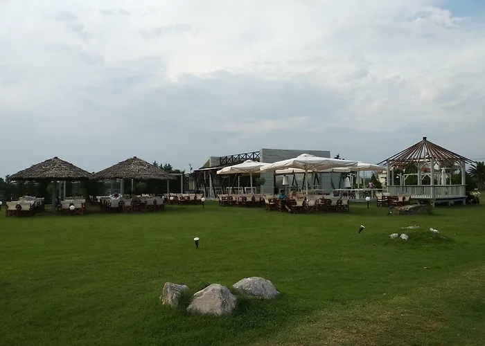 Marina's * Nea Moudhania